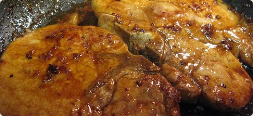 Portuguese Fried Pork Chops (Costeletas de Porco Fritas)